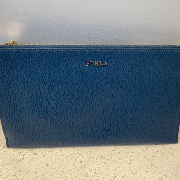 Blue Furla clutch/wristlet - Picture 2 of 3